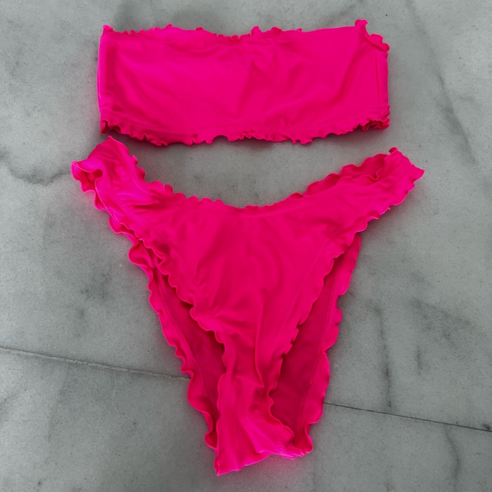 Forever 21 fuchsia pink bikini size M